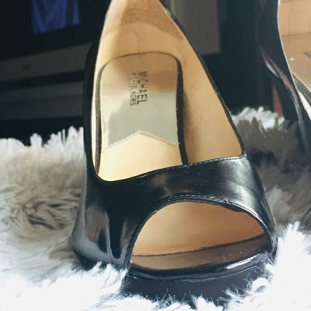 SOLD DNB Michael Kors Black Wedges - Picture 7 of 7